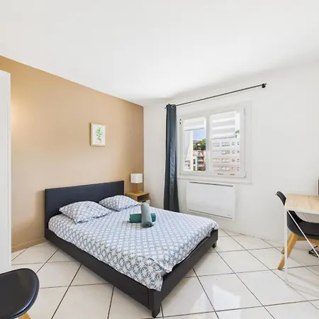Apartment Bright Apartment, 3 Bedrooms Valence (Drome)